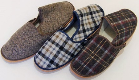 Novos homens televisão interior, massagem, chinelos de quarto homem do  não-deslizamento de massagem chinelos de quarto zapatos hombre praia  flip-flops homens slides lw039 comprar on-line \u003e Sapatos De Homem /  Pjsm.com.br